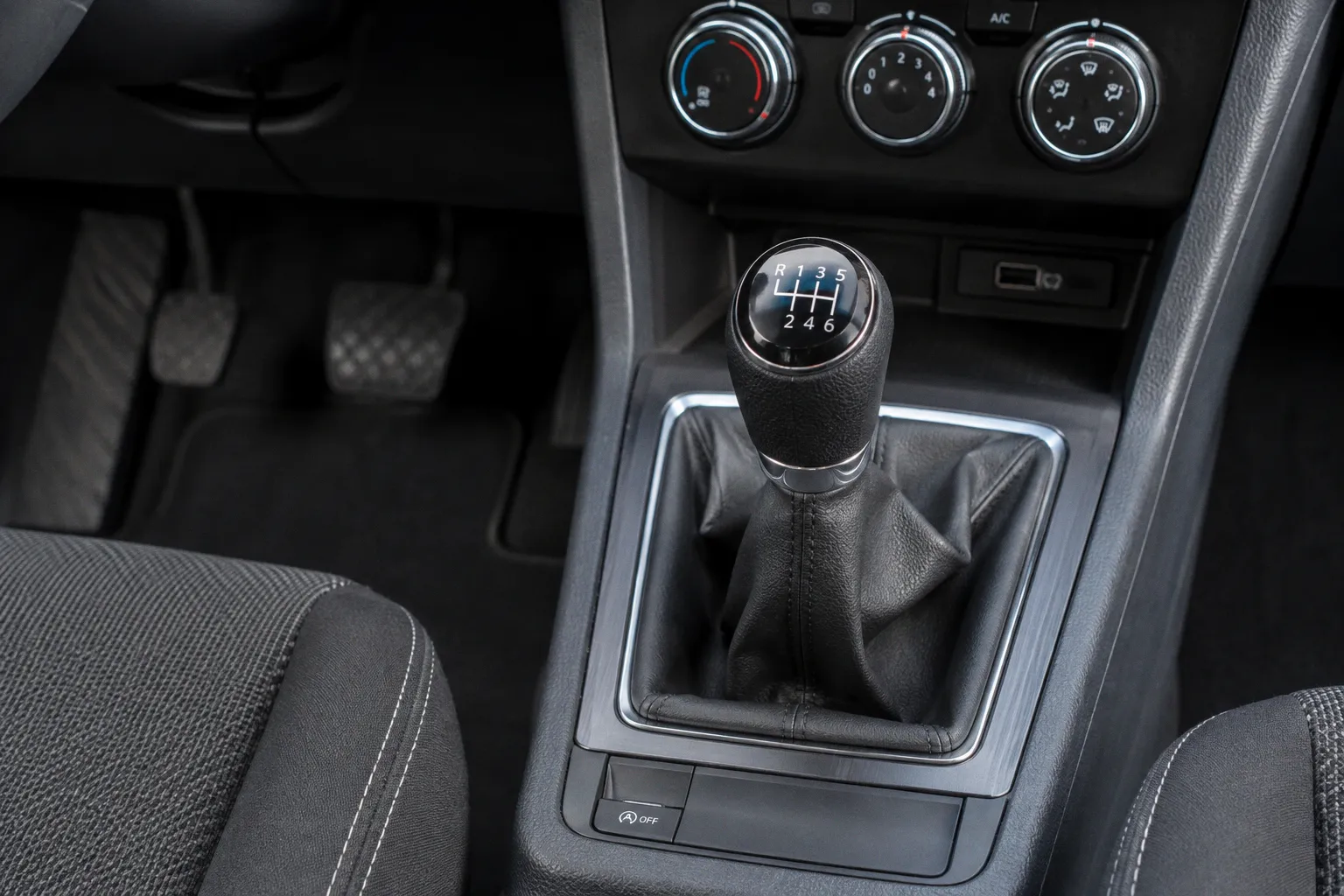 Location de voiture : boîte automatique ou manuelle ?