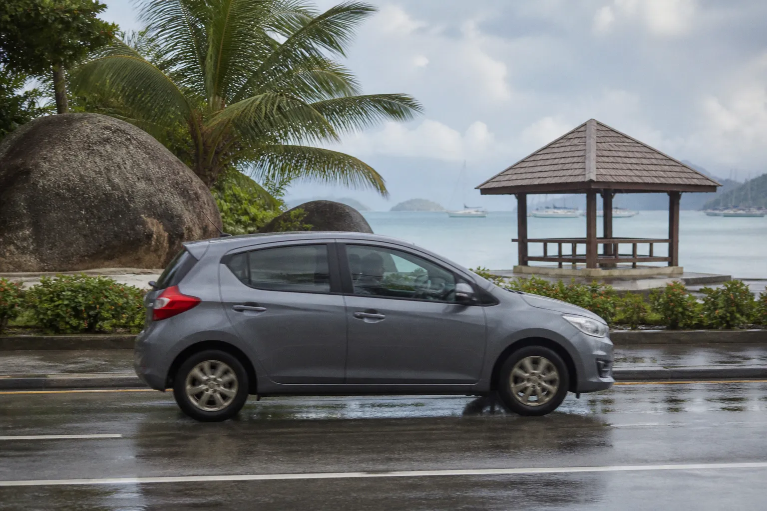 Location de voiture à Praslin (Seychelles) : guide pratique