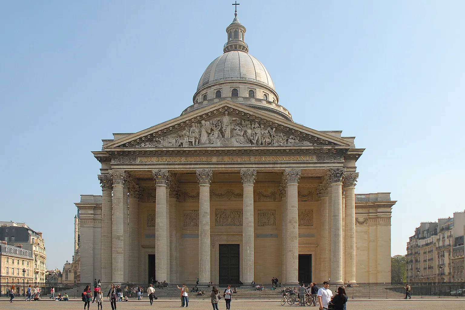 Panthéon tarifs : optimiser le budget d'une sortie chorale scolaire