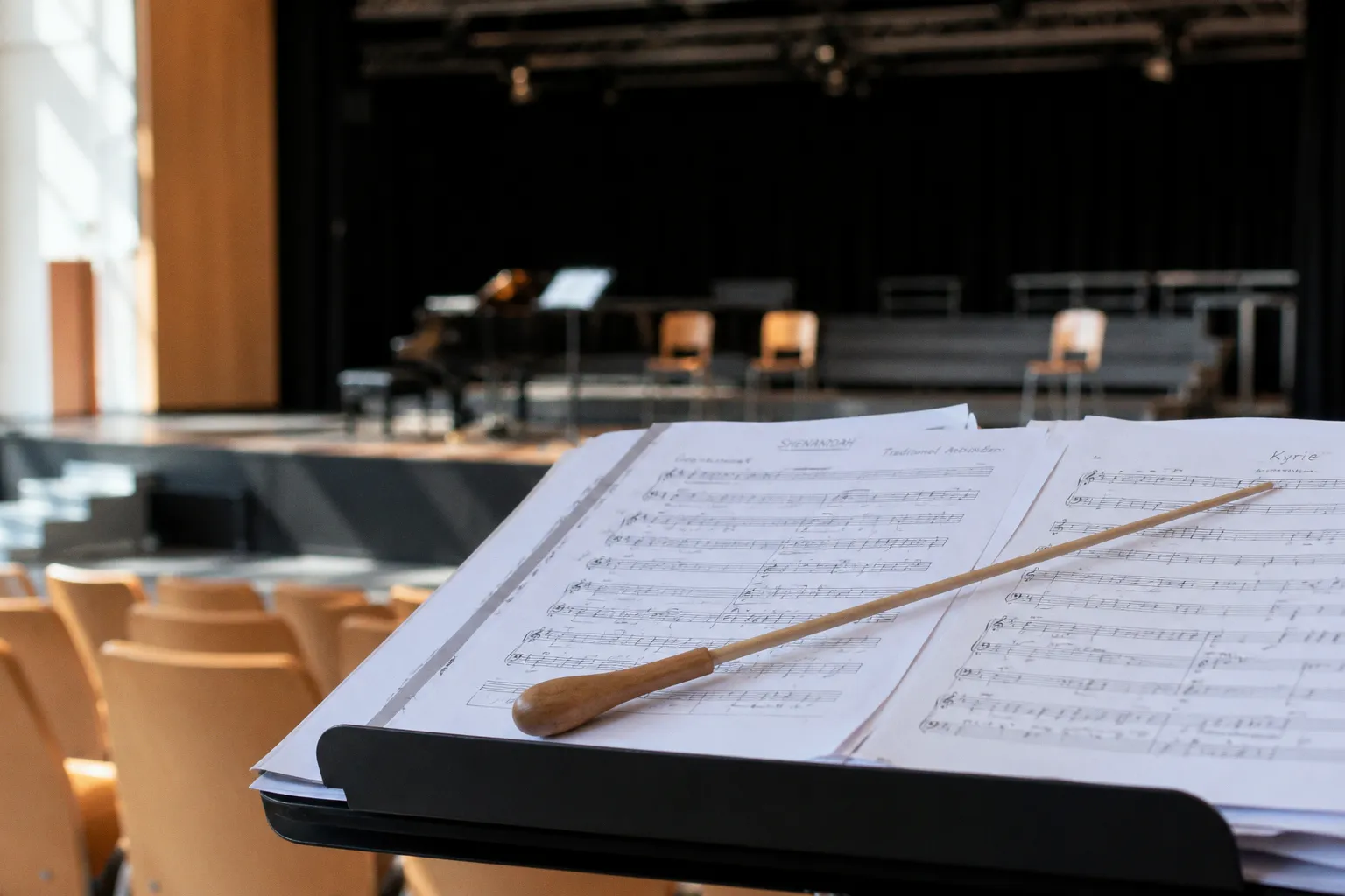 Spectacle de fin d'année : création originale ou répertoire ?